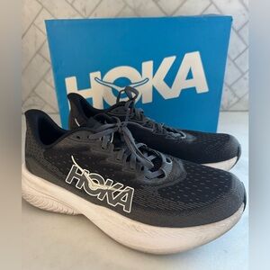 Hoka Black and White Mach 6 Running Sneakers Mens 10.5